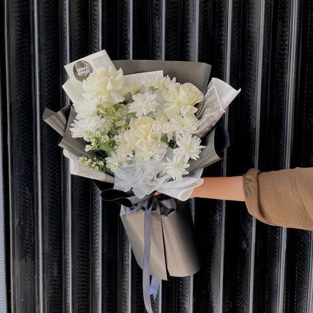 Blacknwhite Bouquet