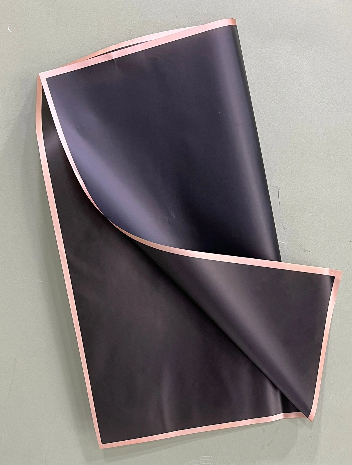 Kertas Bunga Cellophane Hitam List Rose Gold