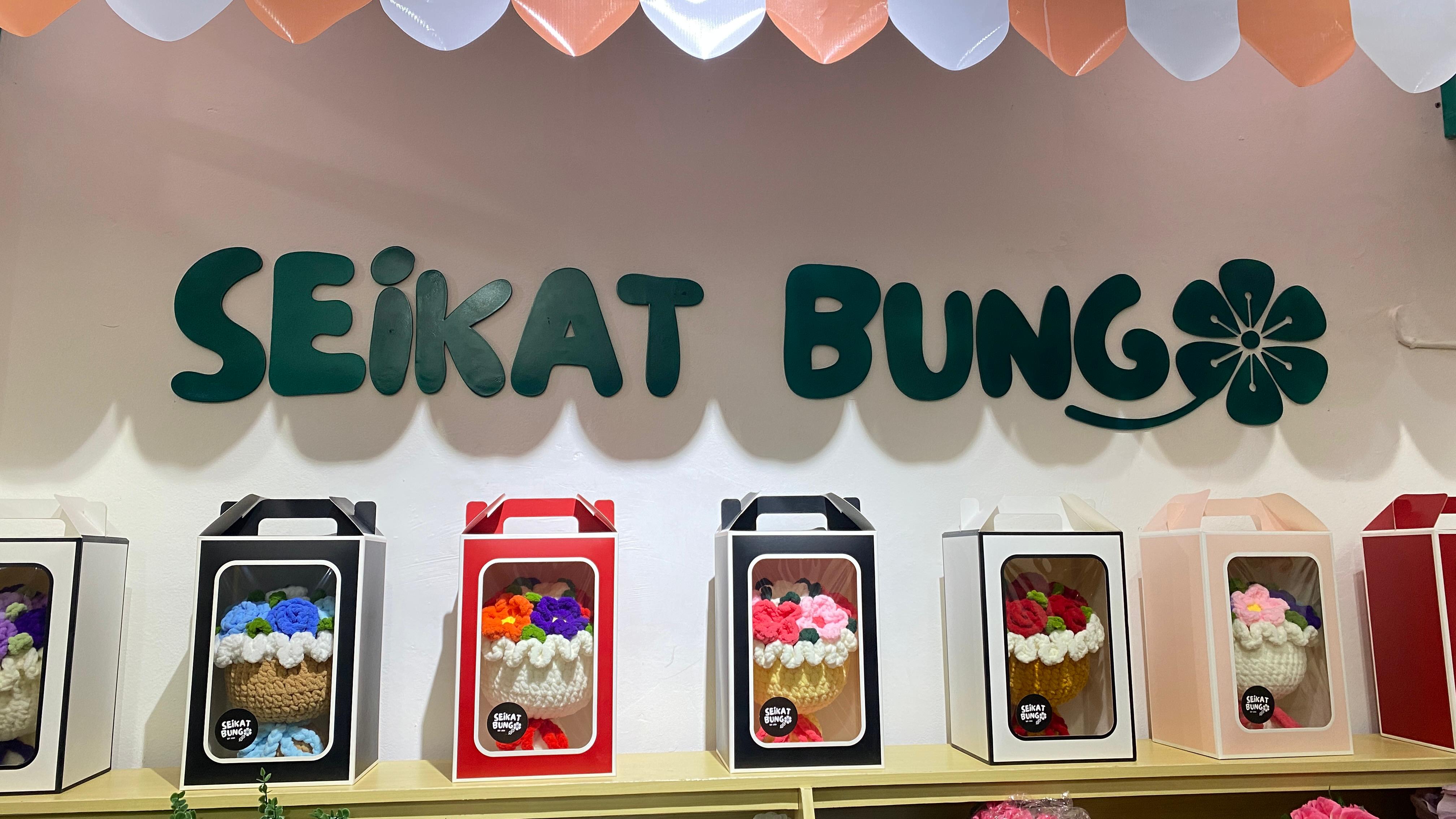 Crochet flowers bouquet all colors