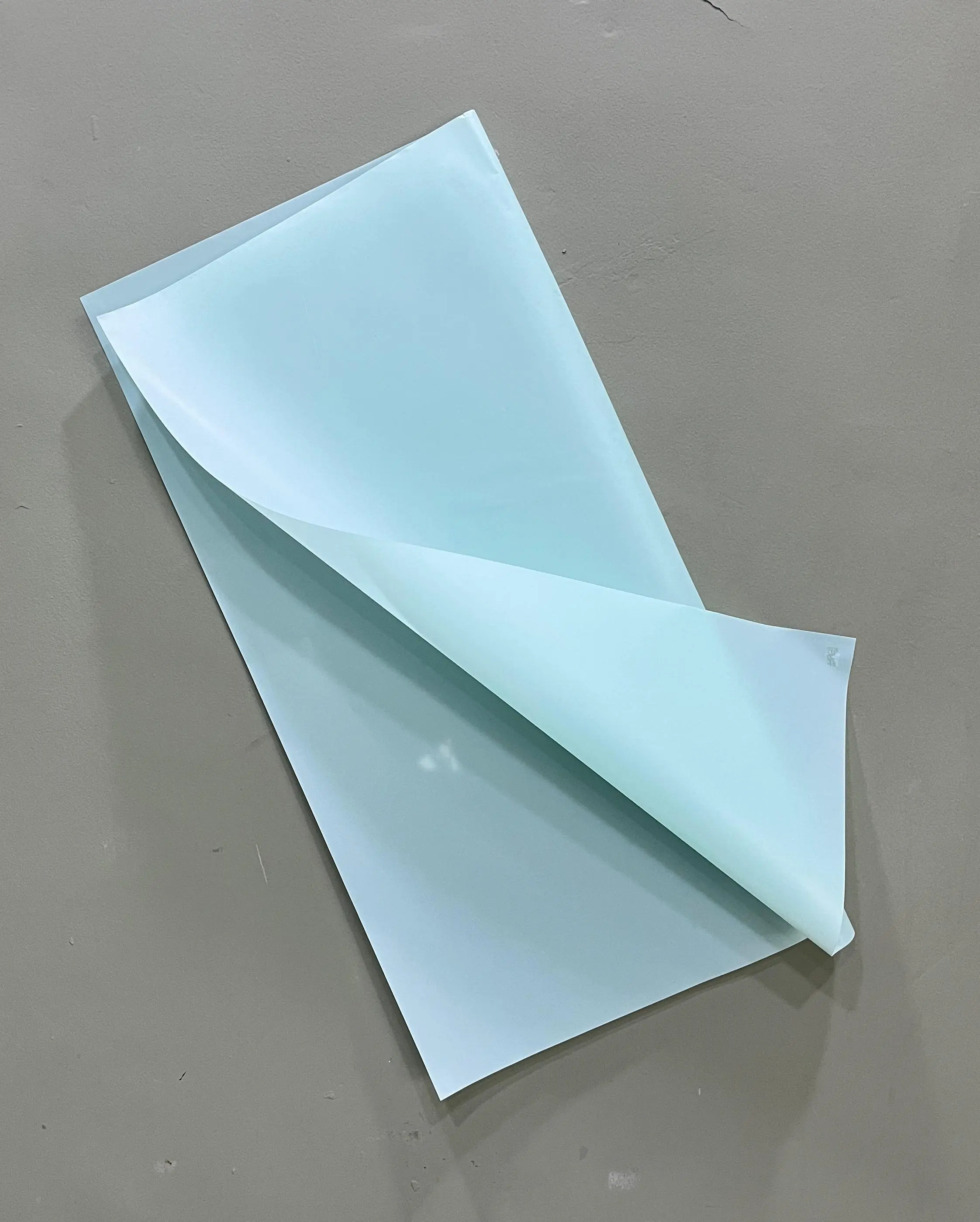 Kertas Bunga Cellophane Bening Biru Doff