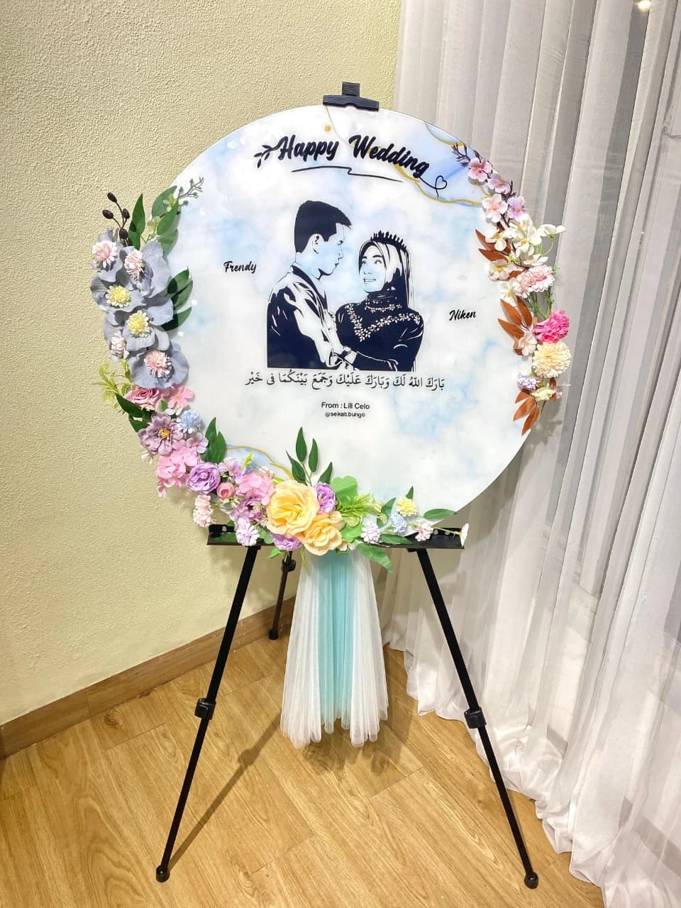 Papan Akrilik 2 Gambar